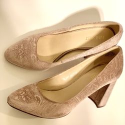 Velvet Pumps