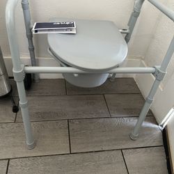 Senior diapers And Toilet