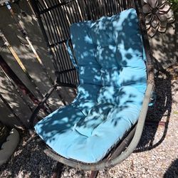 2 egg Chairs