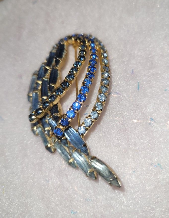 Large 3" Juliana Vintage Brooch