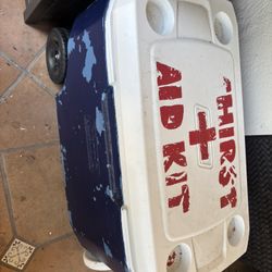 62 Quart Wheeled Cooler