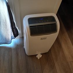 Black And Decker AC And Dehumidifier 