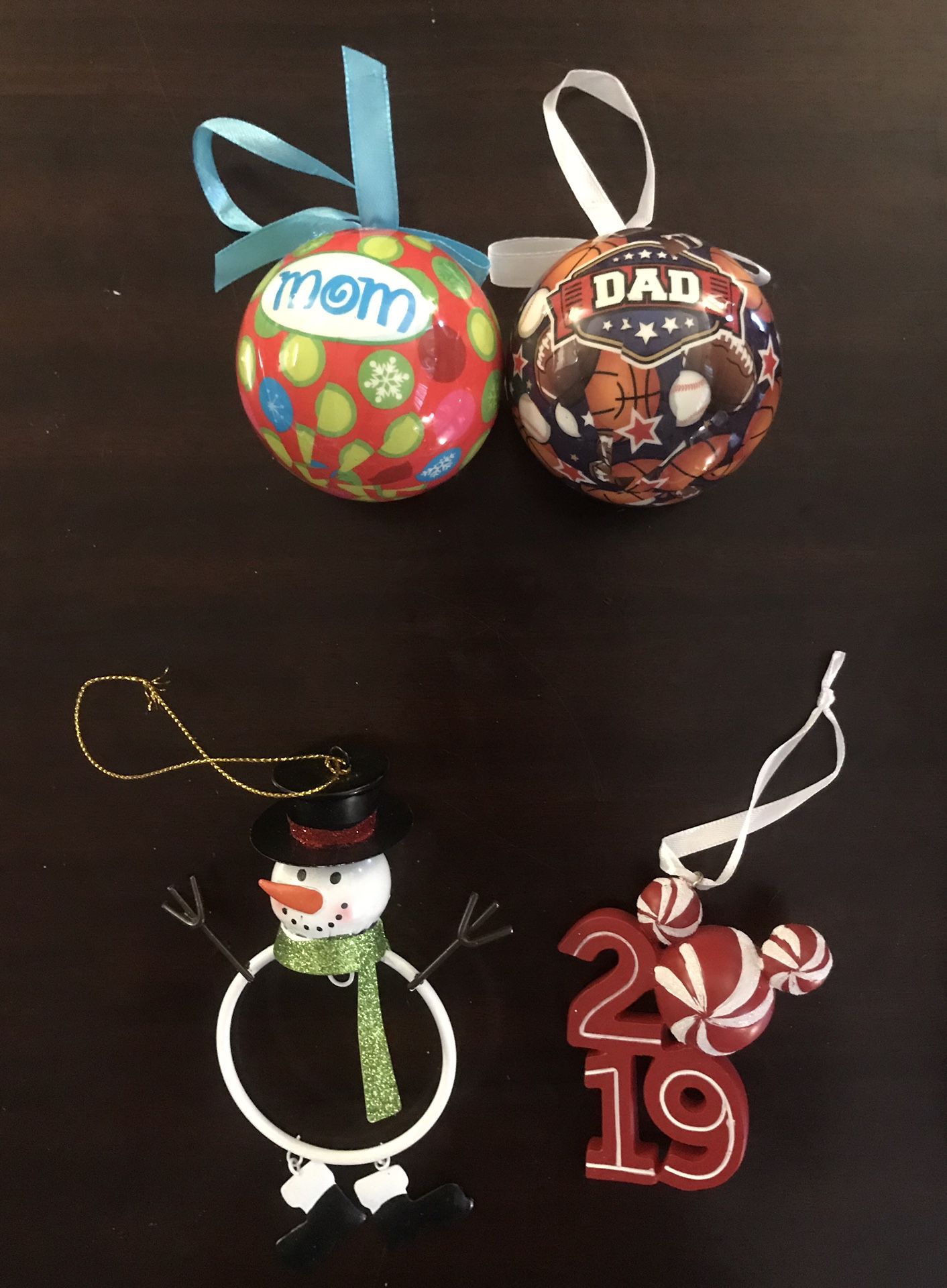 Christmas ornaments: mom, dad, snowman and 2019