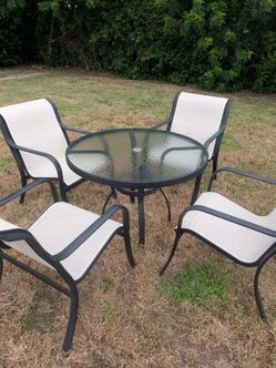 5-Piece Outdoor Patio Dining Set