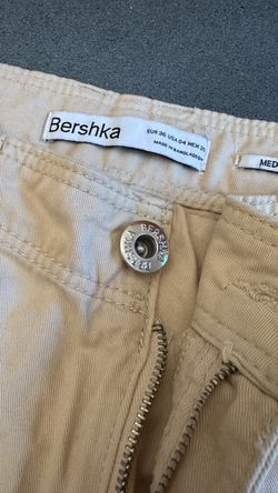 Bershka beige khakis chinos women's size 4