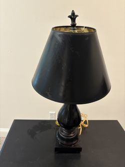 Elegant Black & Gold Table Lamp