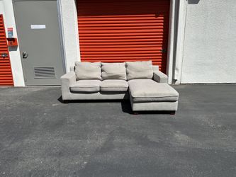 FREE DELIVERY- Modern Sectional Sofa Couch by Abbyson - Gray - Retail $1k