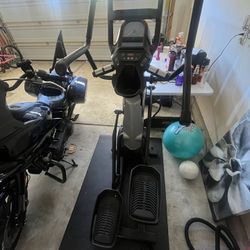 M6 Bowflex Max Trainer