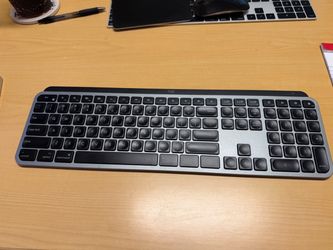 Space Black MX Keys for Mac