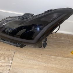 G37 Coupe Spec D Headlights 