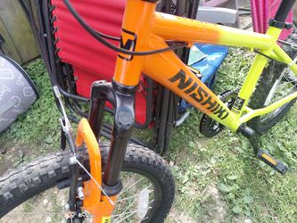 27 unch n 24 inch nikishi bikes