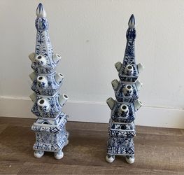Blue and White Porcelain Pagoda Tulipiere Vases – Pair