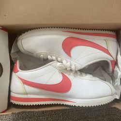 Women Classic Cortez Leather 