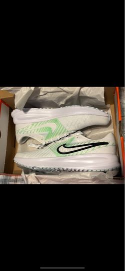 Nike Run Defy 11