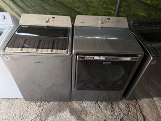 Maytag xl, washer and dryer electric matching set