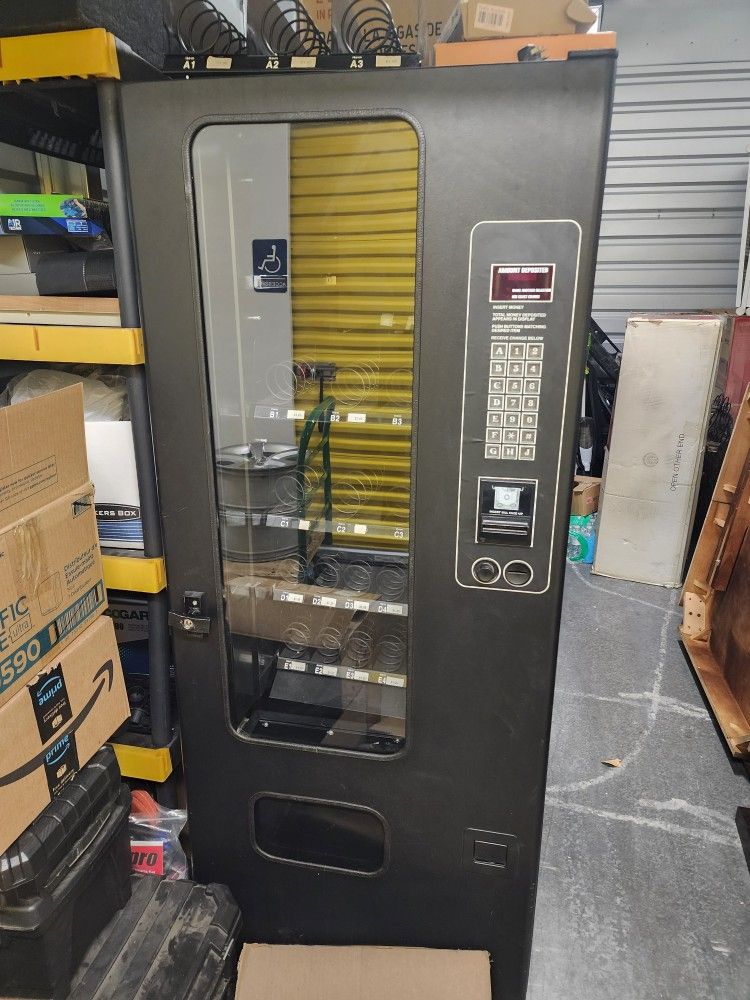 Snack Vending Machine