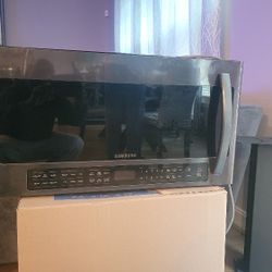 Samsung 2.1 Cu. Ft Over Range Microwave With Sensor Cooking