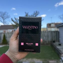 Valentino Born in Roma Cologne 