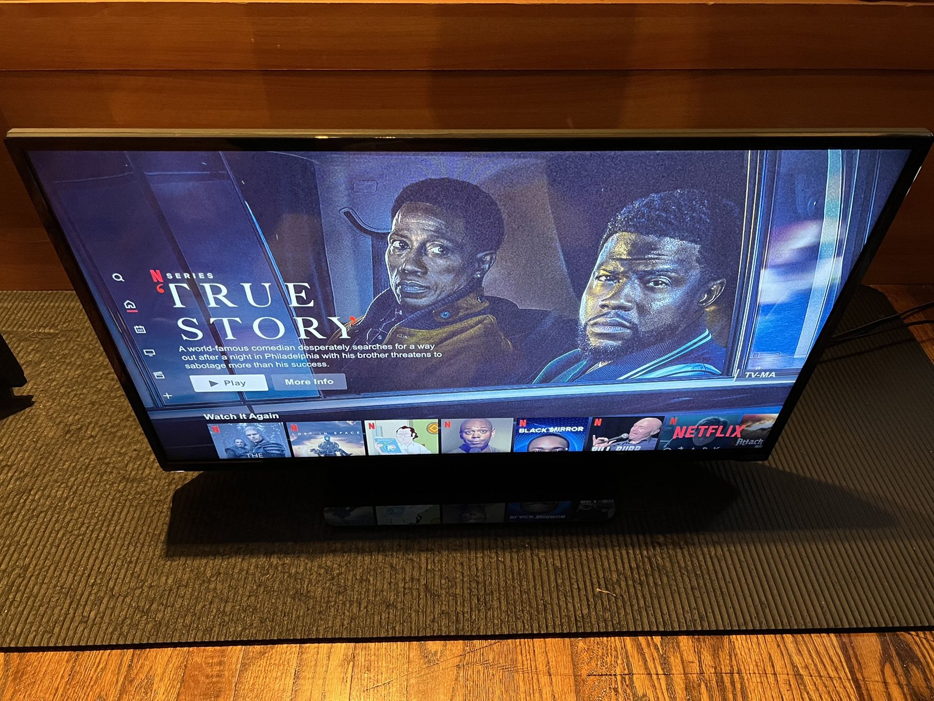 vizio tv 55 inch smart tv for Sale in Paterson, NJ - OfferUp