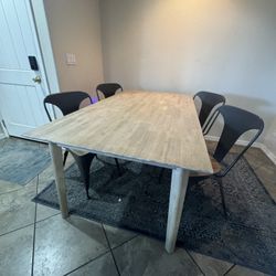 Cute Light Wood Dining Room Table & Four Chairs