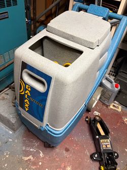 EDIC Galaxy 2000SX Professional Carpet Extractor Package