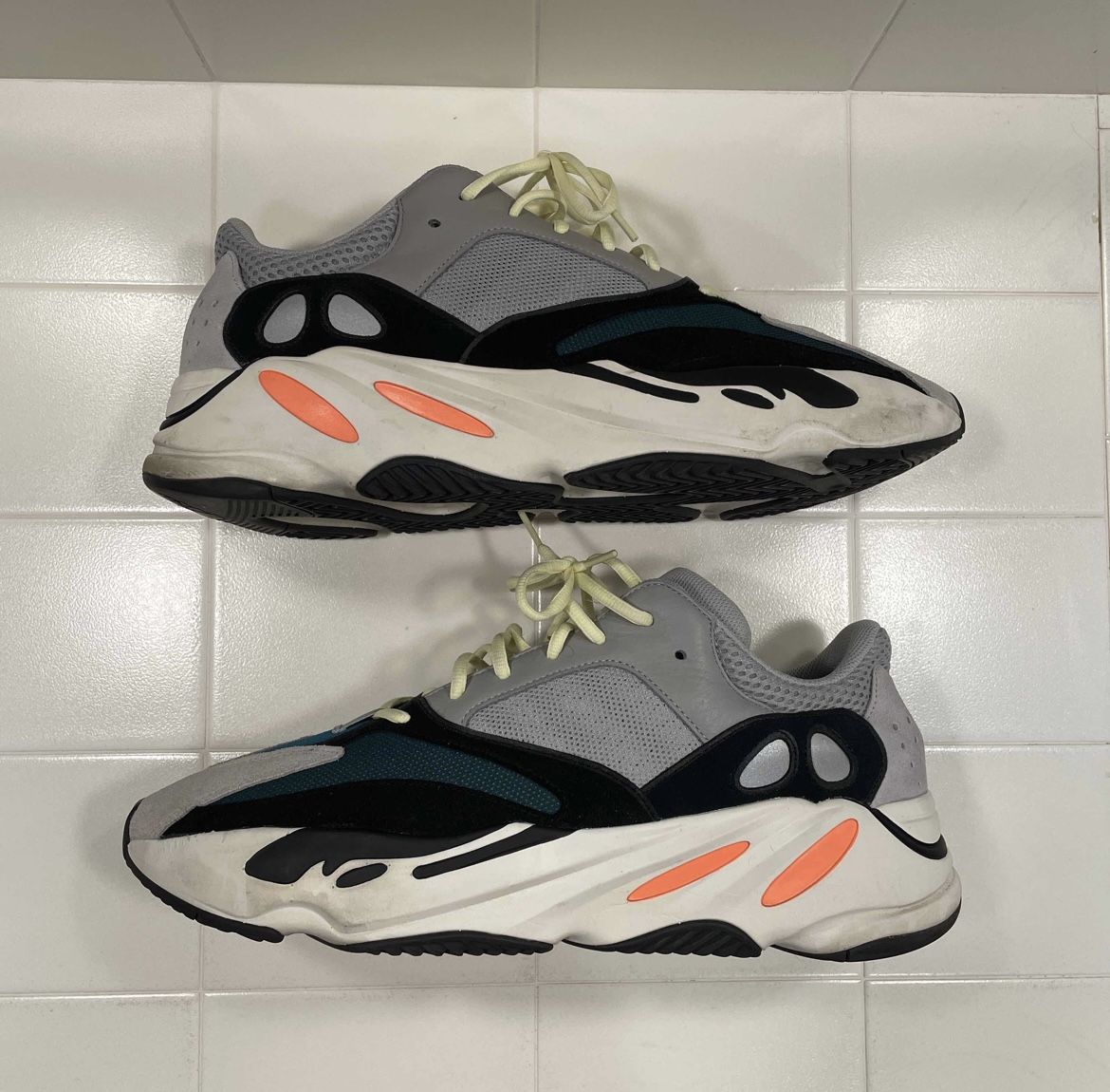 adidas Yeezy Boost 700 Wave Runner size 14.5