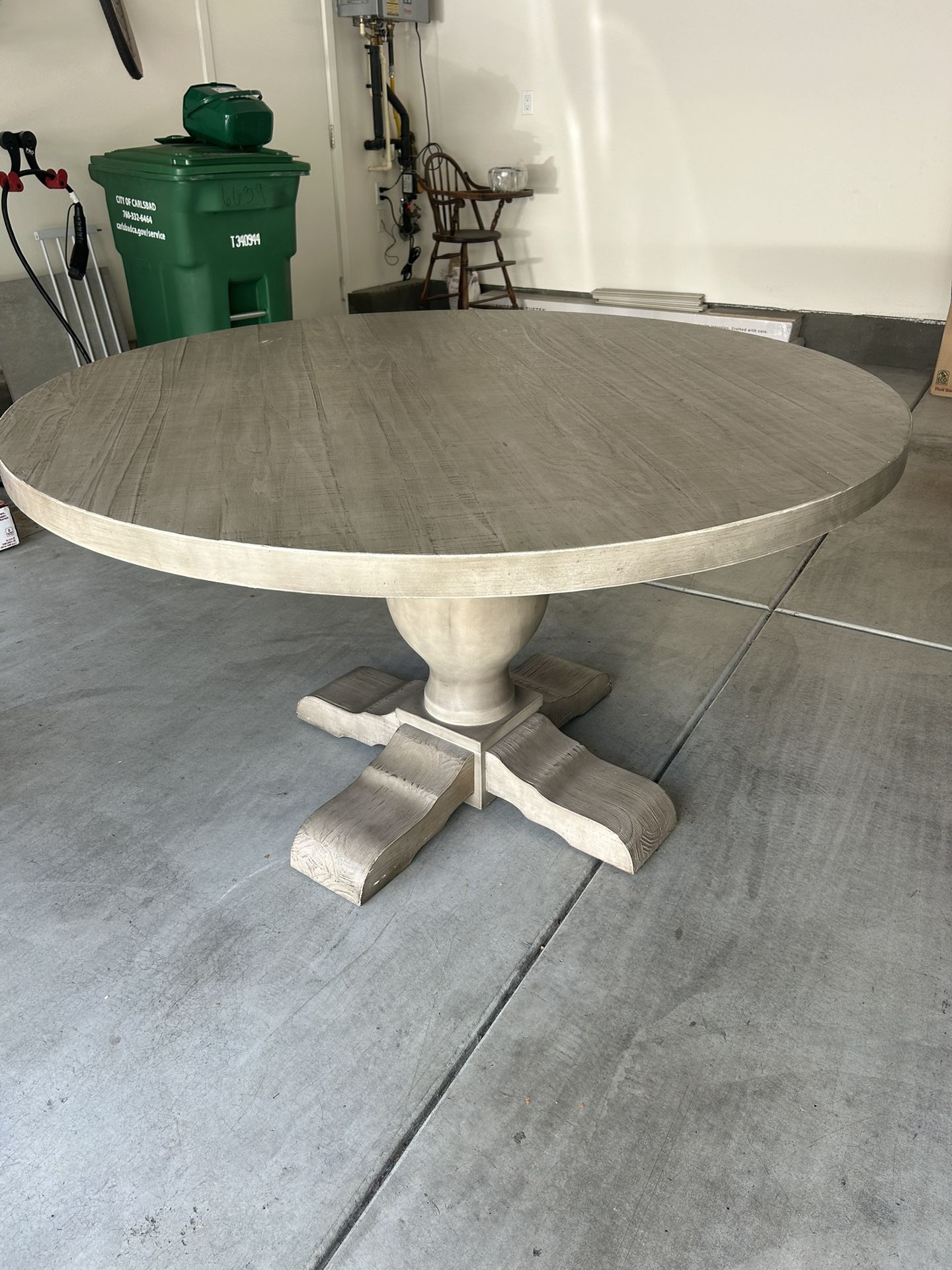 Round Beach Washed Salvage Pine Dining Table