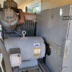 15 hp Ingerstall Rand compressor 