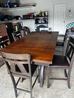 Kitchen table