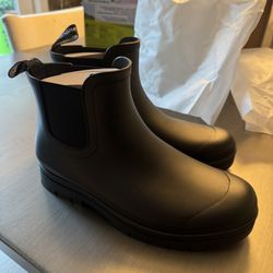 Brand New Women’s Rain Boots