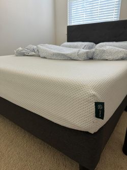 Queen Size Mattress – Clean, Comfortable & Supportive