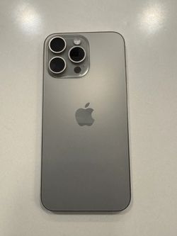 iPhone 15 pro max 256GB AT&T
