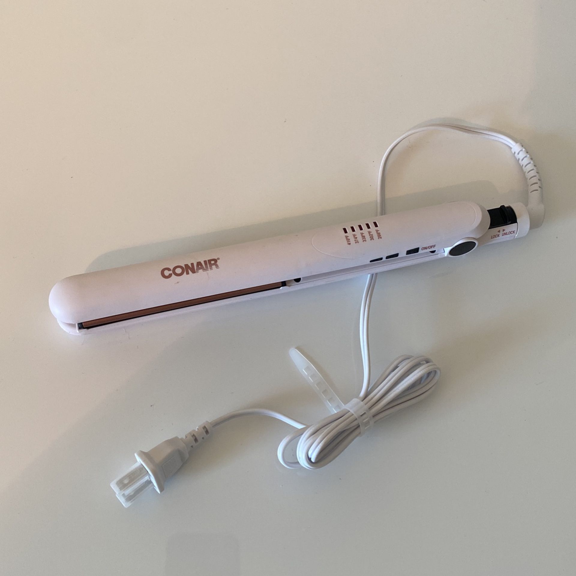 New Without Box Conair Flat Iron