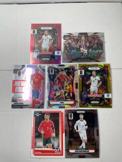 Prizm,select,donruss, soccer card lot of 7