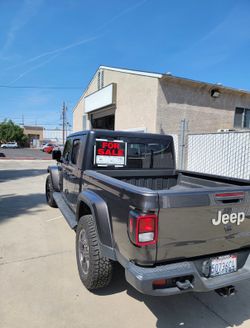2022 Jeep Gladiator