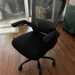 Ergonomic Mesh Office Chair