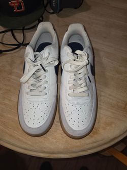 Men's Nike shoes