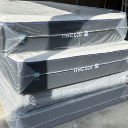 Nectar Mattress.    Nectar Premier 13" Memory Foam  Mattress.     Brand New Mattress.     Delivery Available