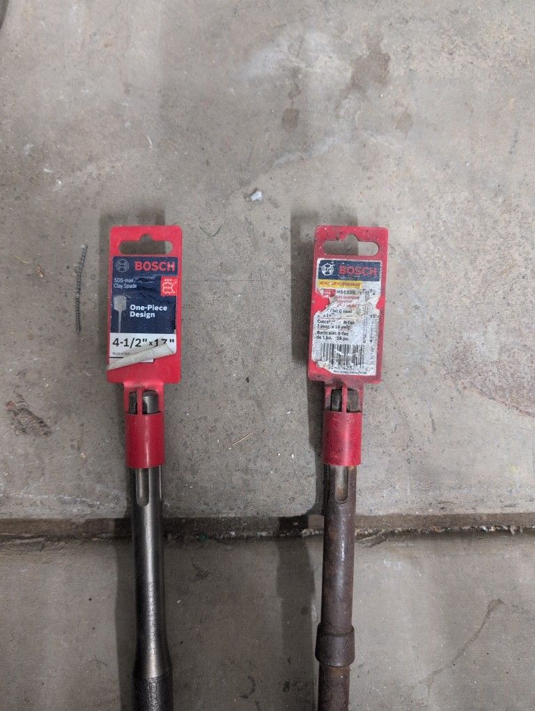 4 1/2"  X 17" Spade Hammer Bit 1" X 16" Chisel Bit