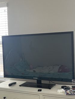 47” Samsung Flat Screen Tv