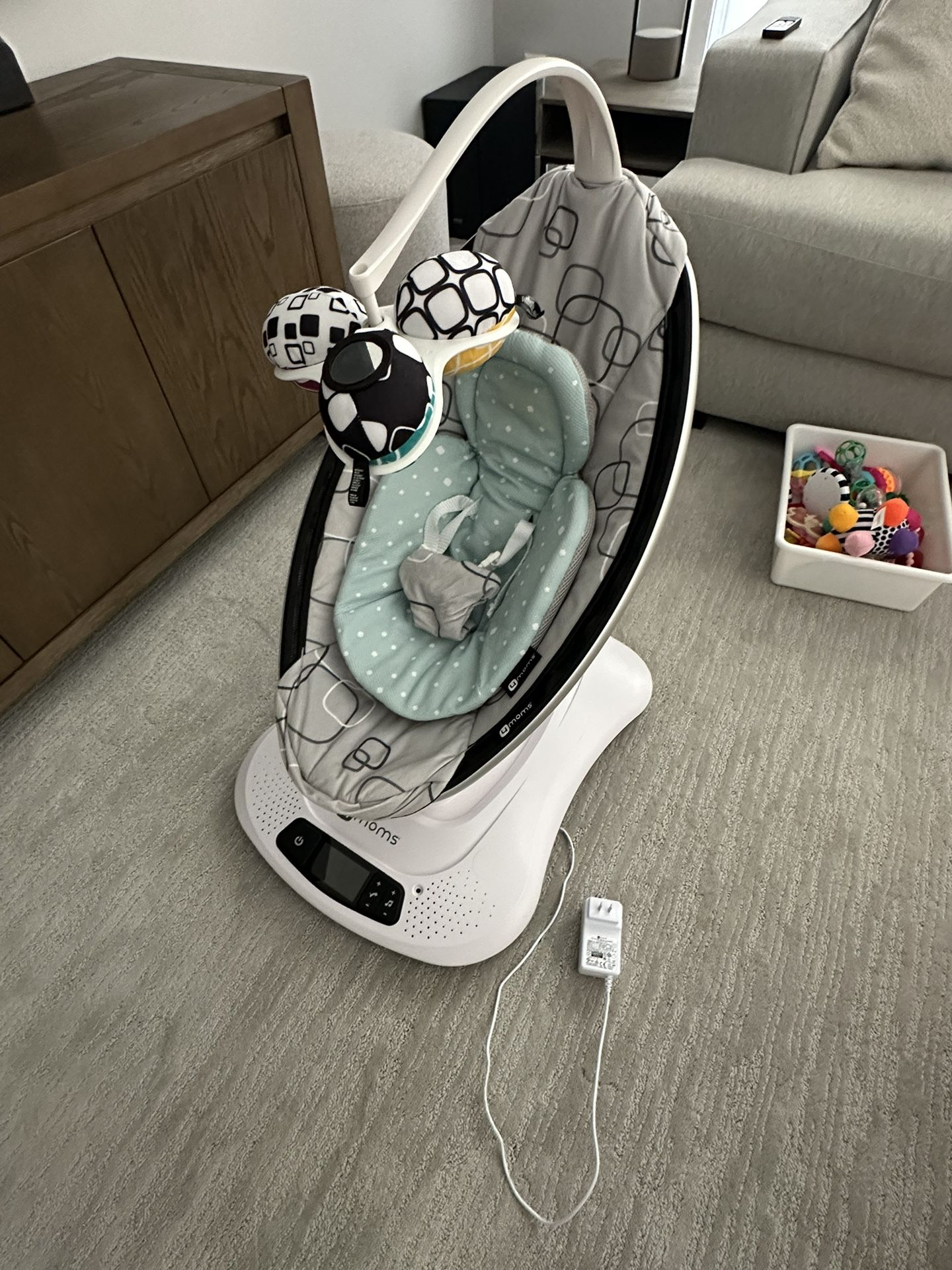 4moms MamaRoo Smart Swing