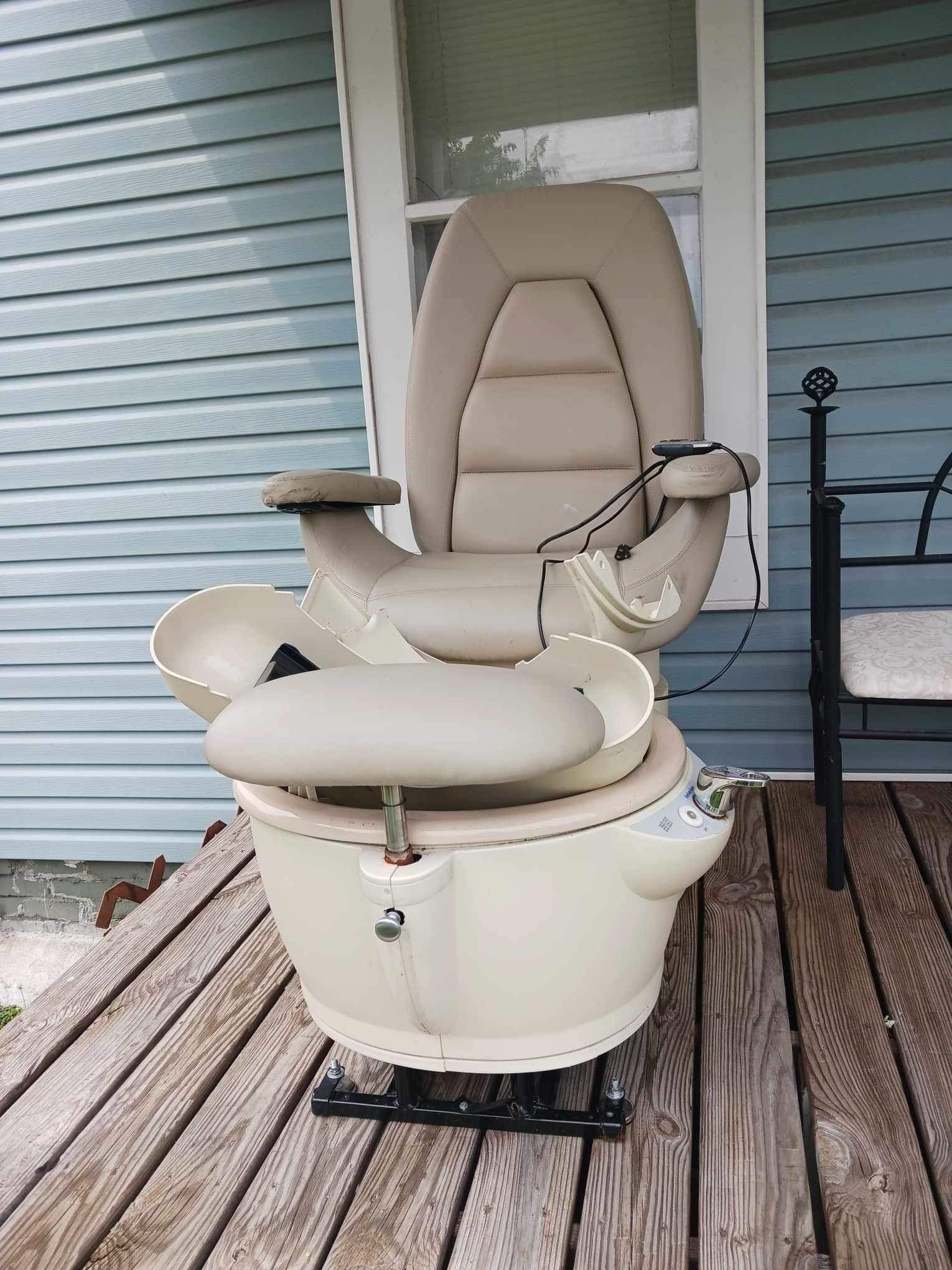Salon Chair
