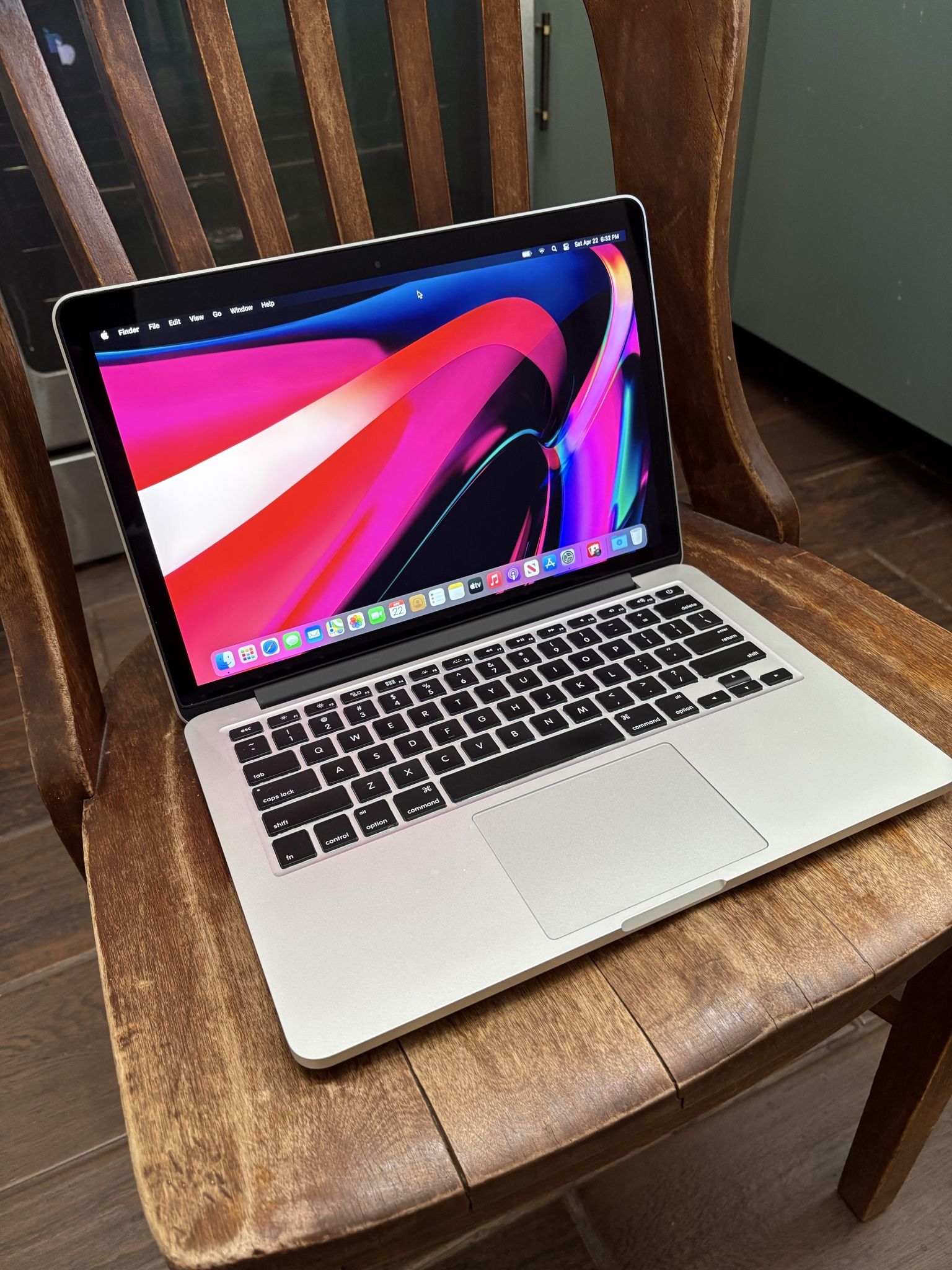 2015 MacBook Pro 2.9ghz i5 16gb Ram 256gb SSD