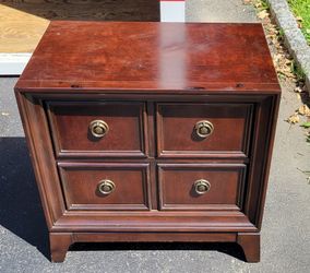 Bureau cabinet