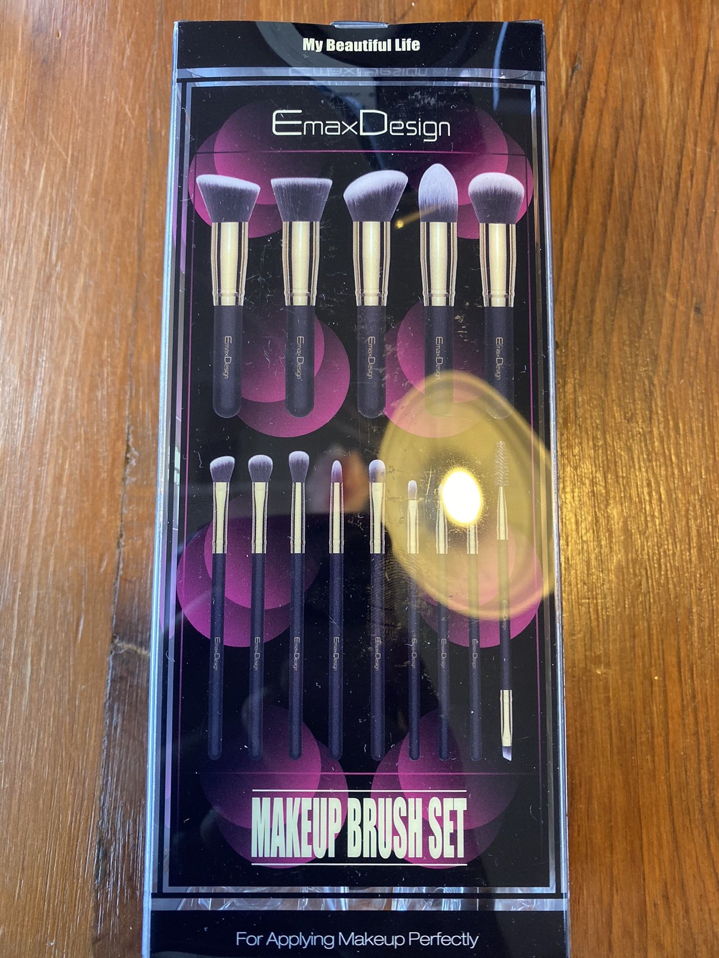 New! Makeup brush set