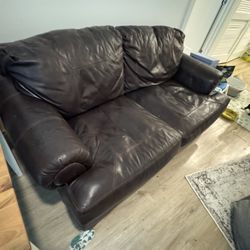 Sofa With Foot Stand