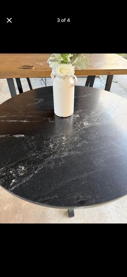 Dinning Table