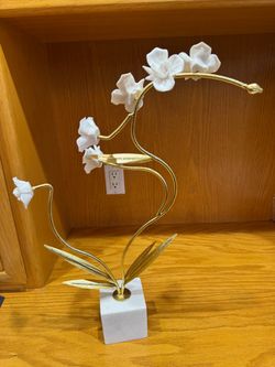 Flower decorative piece