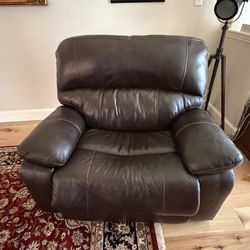 Leather, wide seat, power recliner