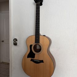 Taylor Guitar